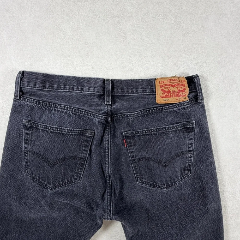 Levis 501 Original Fit Mens 36x30 Jeans Charcoal Black Straight Leg